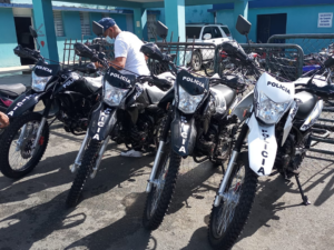 Empresa dona cuatro motores a Policía Nacional de Bonao 
