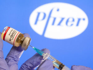 EE.UU. podría donar 500 millones de dosis de la vacuna antiCOVID de Pfizer a nivel mundial