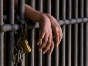 Prisión preventiva a periodista acusado de violar a menor en Villa Altagracia
