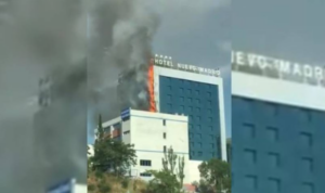Evacúan a 200 personas tras incendio en hotel en Madrid