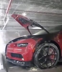 Circula video que supuestamente muestra el Bugatti de El Alfa incendiado