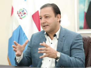 Abel Martínez dispuesto a colaborar para resolver problema de basura en SDE 