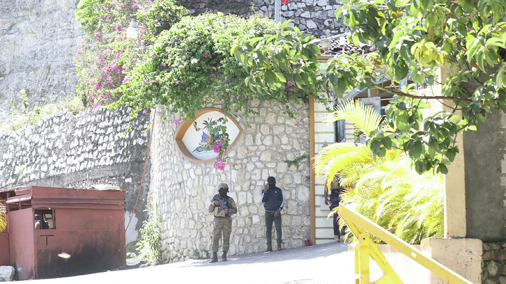 Fiscalía de Puerto Príncipe emite orden de detención contra magistrada