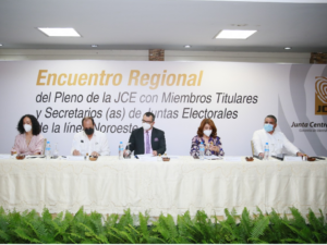 JCE continúa encuentros con miembros y secretarios de juntas electorales