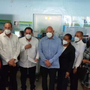 SNS entrega equipos médicos al hospital Leopoldo Pou en Samaná