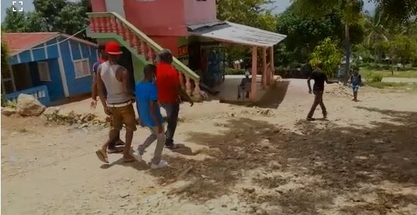 Comunidad de Najayo arriba en San Cristóbal demanda construcción de obras