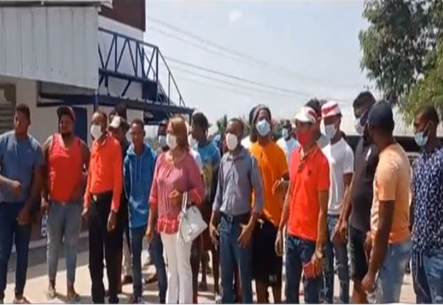 Cierre de lavadero deja cientos de personas sin empleos en Dajabón