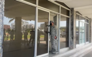 Abinader se reúne con altos mandos militares tras asesinato del presidente Haití