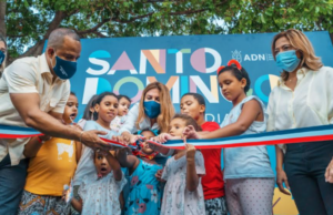 La Alcaldía del Distrito Nacional (ADN) inauguró el primer parque que cuenta con una pista de educación vial para niños, ubicado en el sector Costa Brava