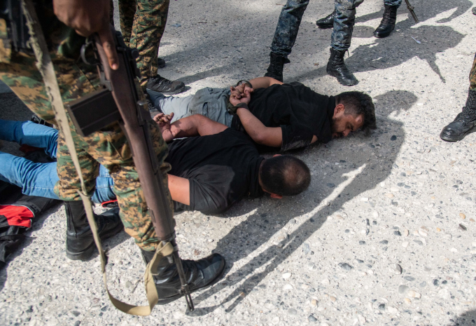 Arrestan a quince colombianos y a dos estadounidenses por magnicidio en Haití