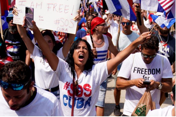 Cientos de manifestantes lanzan al Gobierno de Biden un "SOS" por Cuba