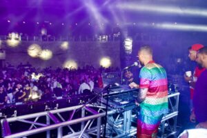 DJ Adoni inicia gira de presentaciones en RD con “sold out”