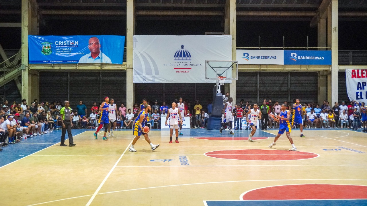 Ayuntamiento de Los Alcarrizos destina apoyo económico para Torneo de Baloncesto Superior