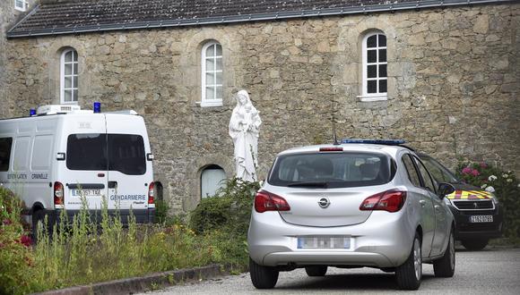 Asesinan sacerdote católico en Francia