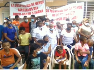 Comunitarios de Arroyo Barril demandan compañía por arrojar rockash
