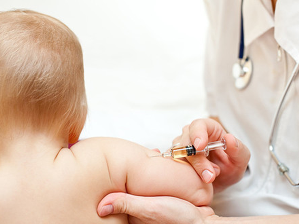 Llaman a padres completar esquema básico de inmunización de cero a cuatro años