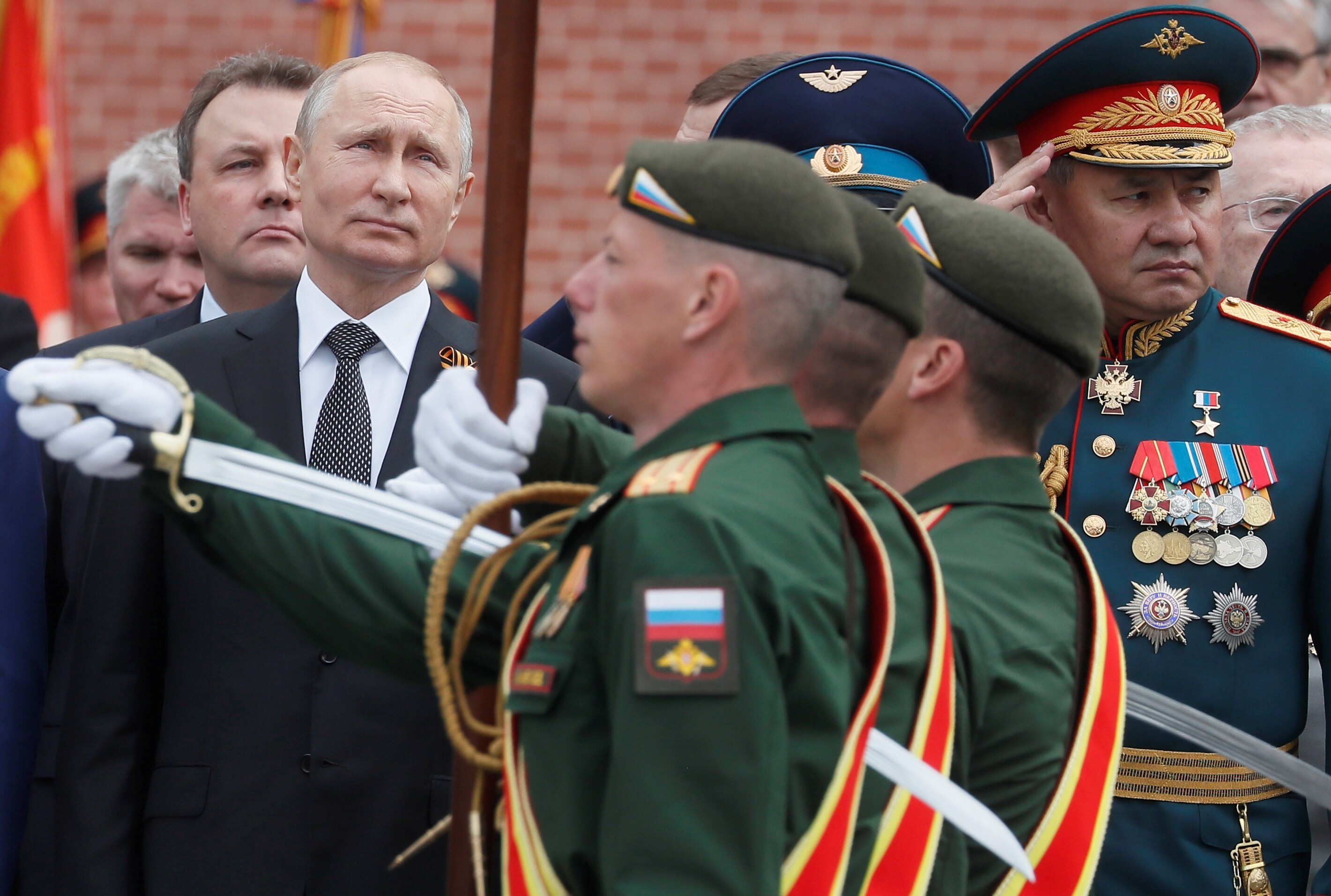 Ministro de Defensa ruso dice que la situación en Afganistán es "crítica"