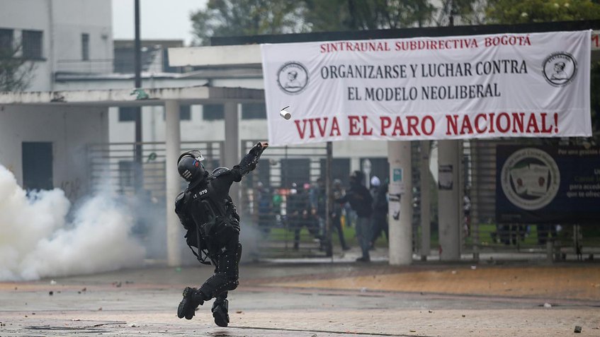 Disturbios en Bogotá empañan fiesta nacional de Colombia