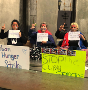 Tres cubanas iniciaron una huelga de hambre frente a la sede de la ONU en Nueva York para reclamar la atención de la comunidad internacional 