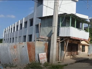 Residentes de Dajabón solicitan la terminación de centro educativo 