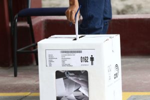 Corte Suprema de El Salvador aprueba reelección presidencial consecutiva