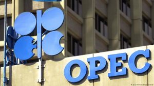 OPEP+ prevé una demanda ajustada de petróleo hasta 2022