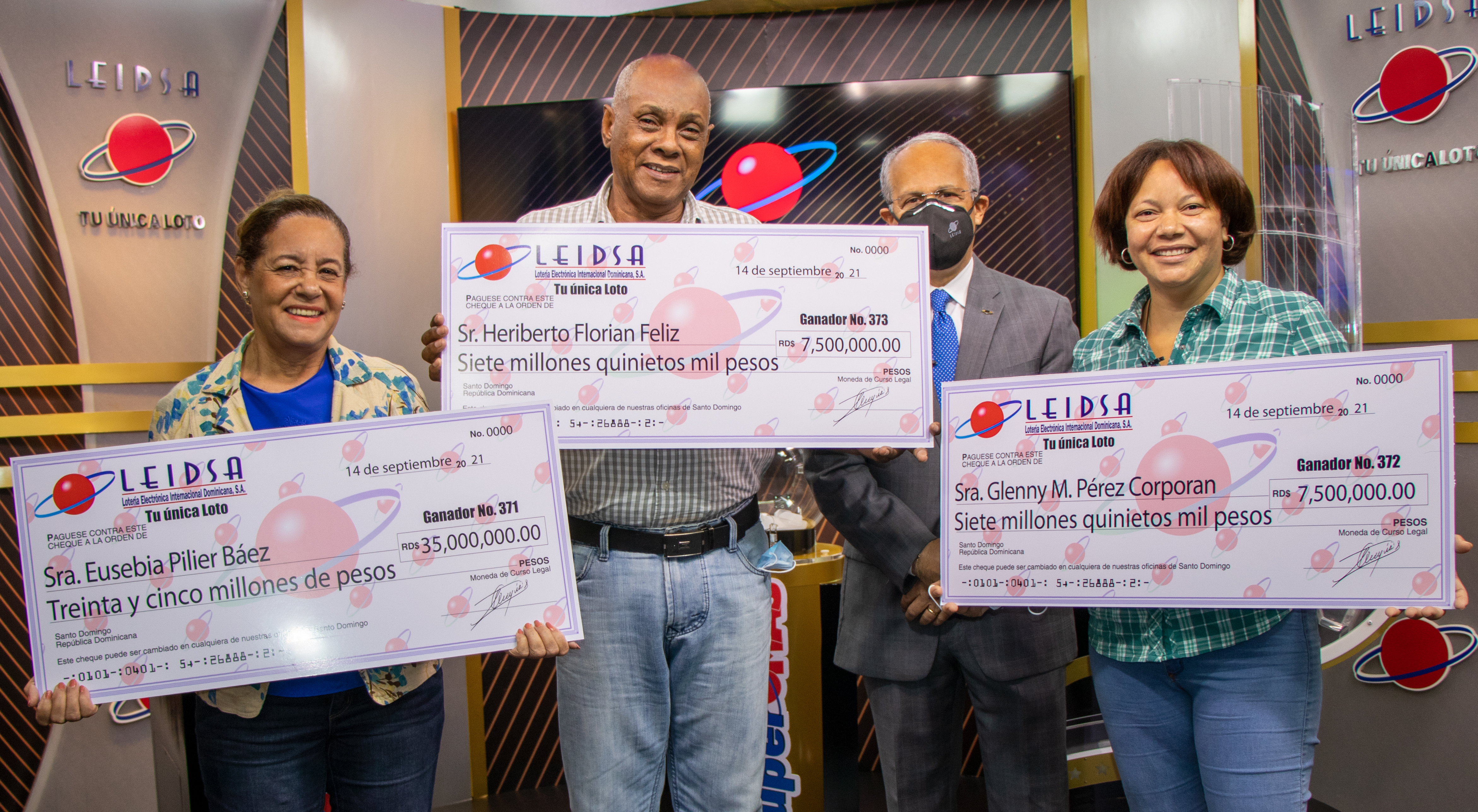 LEIDSA entrega 50 millones de pesos a tres nuevos ganadores de la Loto
