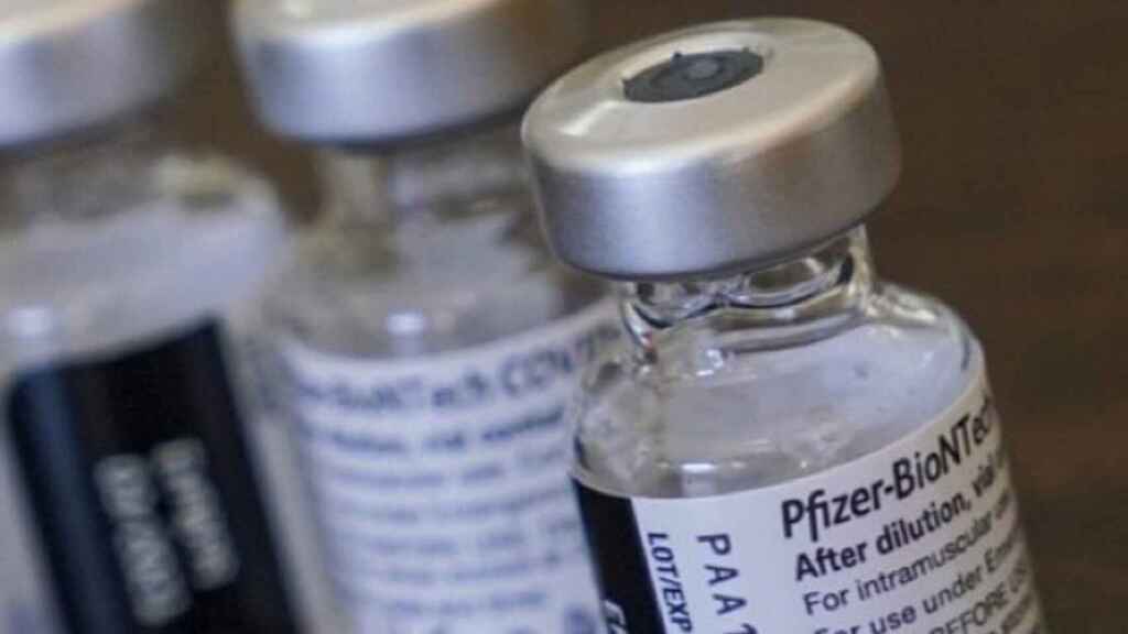 EE.UU. donará 500 millones de vacunas de Pfizer a otros países