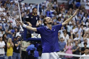 Medvedev derrota a Djokovic y gana el US Open, su primer Grand Slam