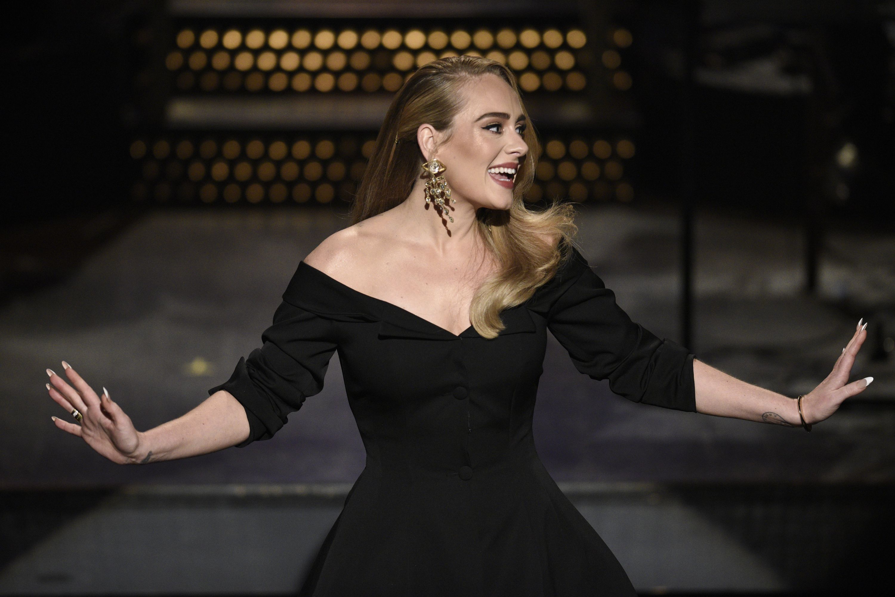 Adele lanza nuevo tema tras una pausa de seis años