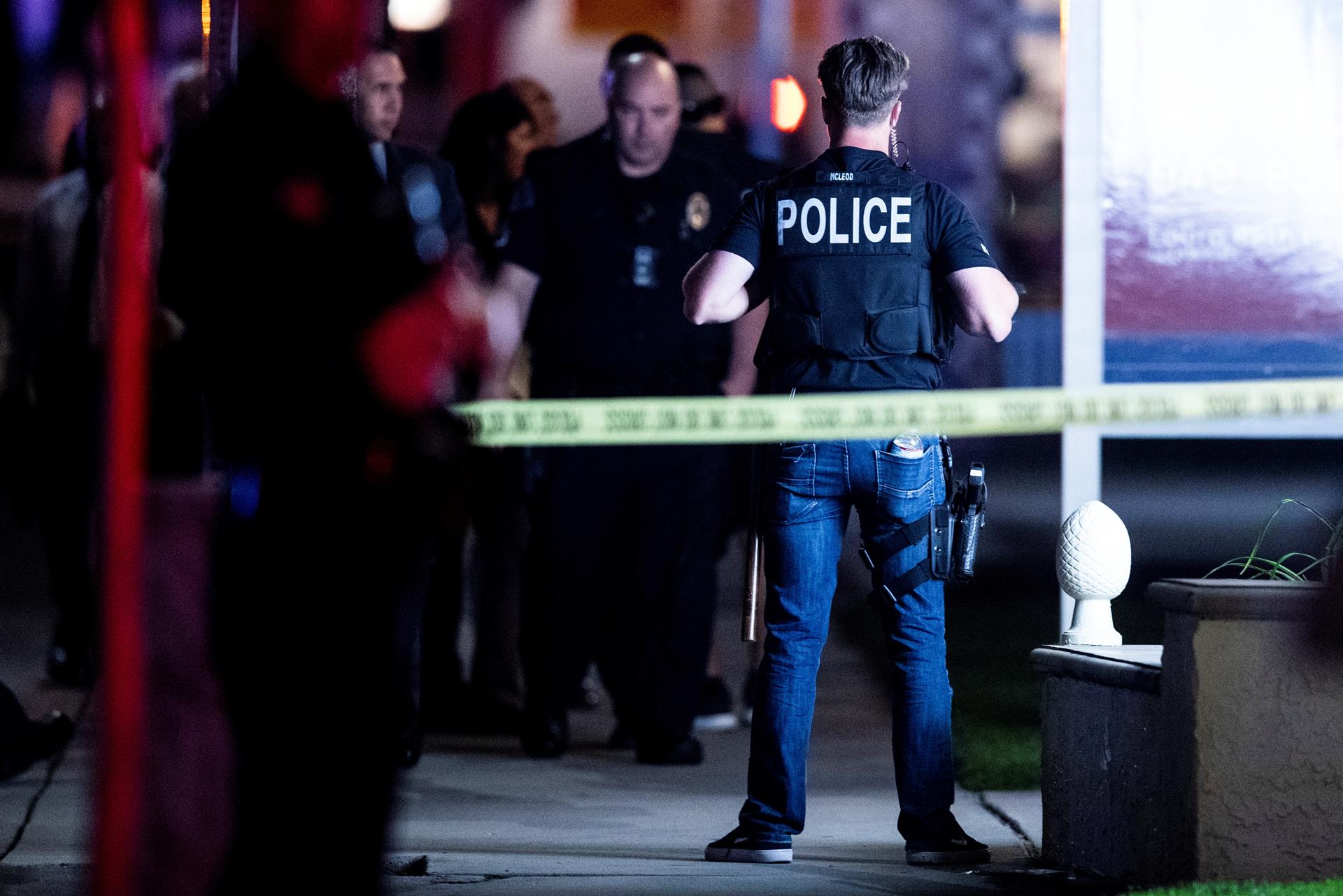 Un muerto y 14 heridos deja tiroteo en un bar en Estados Unidos