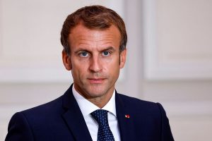 Macron pide explicaciones a los obispos por el secreto de confesión