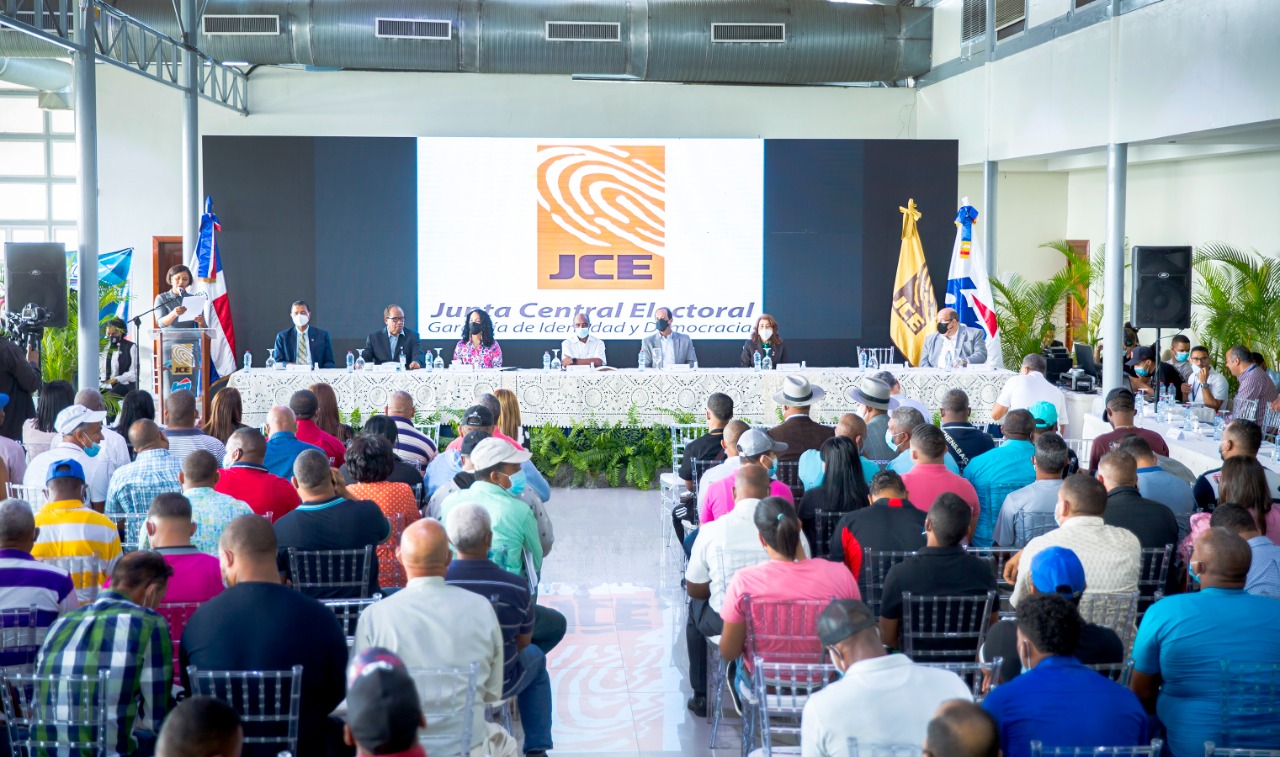 JCE participa en subasta organizada por Bienes Nacionales