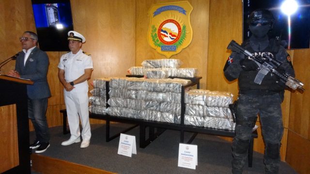 DNCD ocupa 276 paquetes presumiblemente cocaína en Barahona