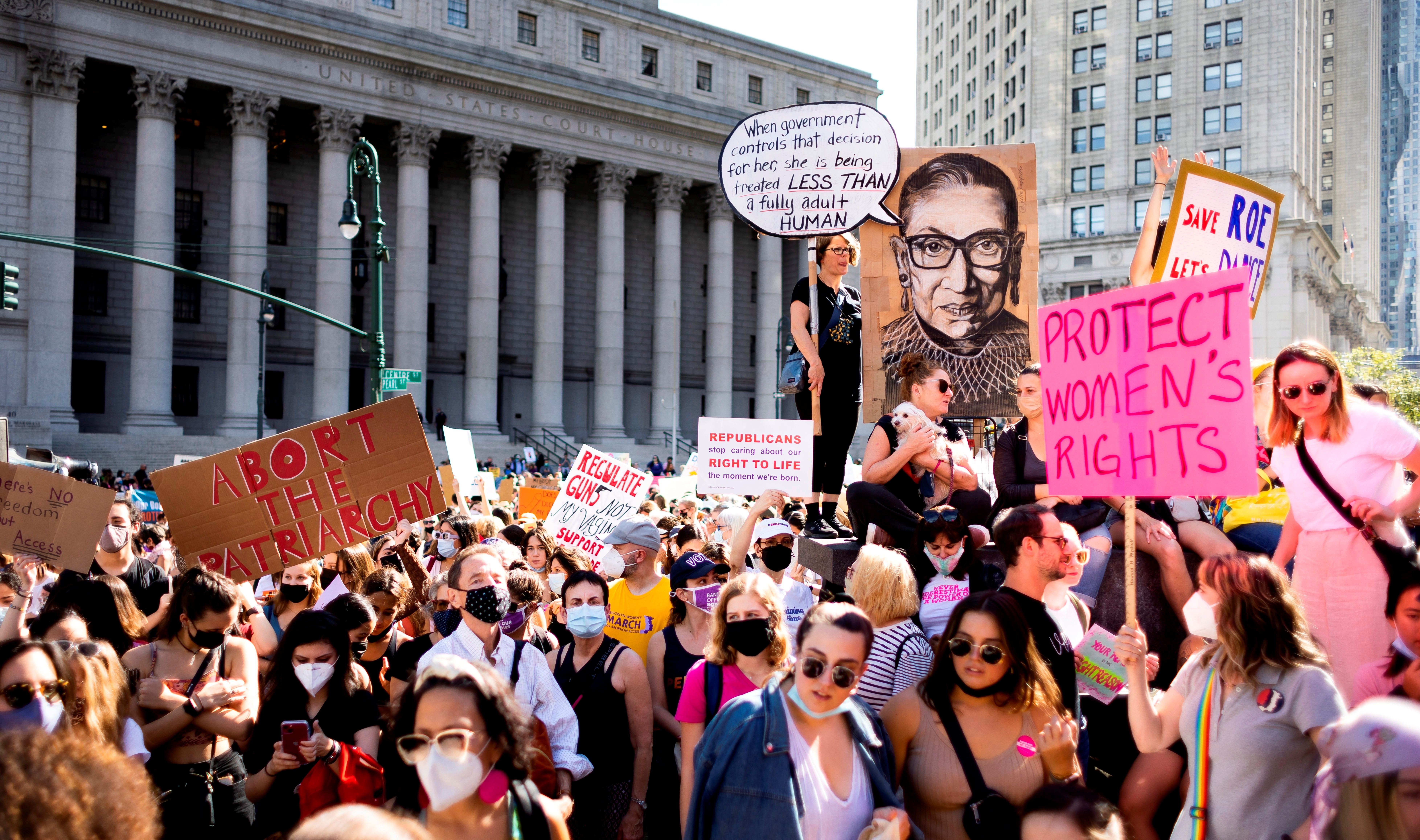 Miles de mujeres marchan en EE.UU en defensa del derecho al aborto