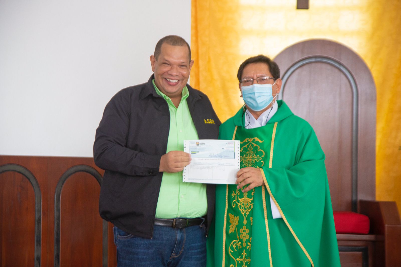 ASDN entrega RD$500 mil para remodelación iglesia en Guaricanos