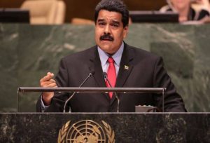 Nicolás Maduro acusa a la Unión Europea de colonialista y racista