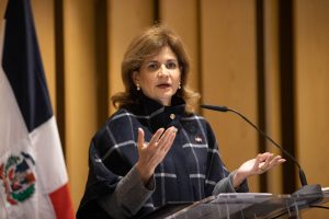 Vicepresidenta anuncia beneficios para dominicanos en España