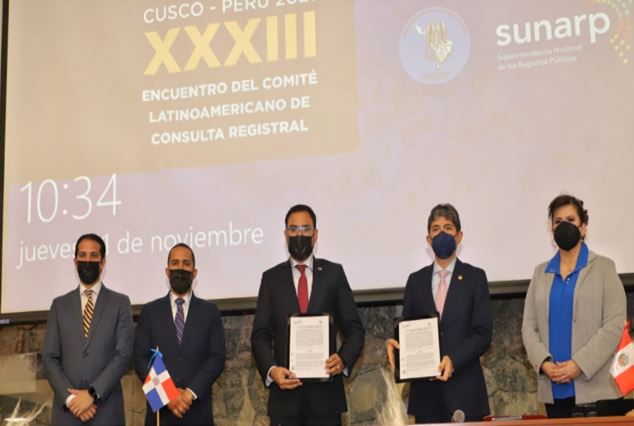 Firman acuerdo con Superintendencia Nacional de los Registros Públicos de Perú