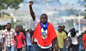 Reprochan postura de comunidad internacional ante crisis Haití