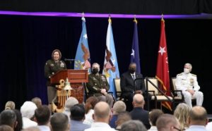 Ministro de Defensa valora desarrollo de las mujeres en ámbito militar