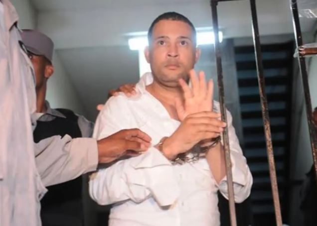 Esposa de “El Gringo” dice recluso pidió ser traslado a clínica