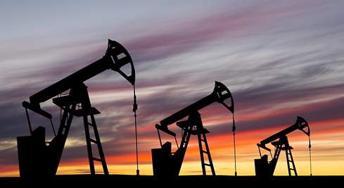 Petróleo de Texas sube un 7,1 % y se sitúa en 112,12 dólares el barril