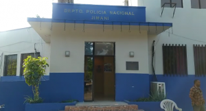 Dos cubanos denuncian supuesta extorsión por encargado de Migración