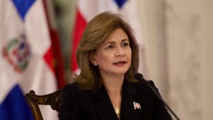 Abinader designa a la vicepresidenta Raquel Peña presidenta del Gabinete Eléctrico