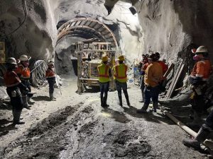 Cormidom continúa búsqueda empleado soterrado tras derrumbe en minera