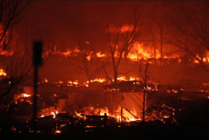 Incendios en Colorado arrasan cientos de viviendas