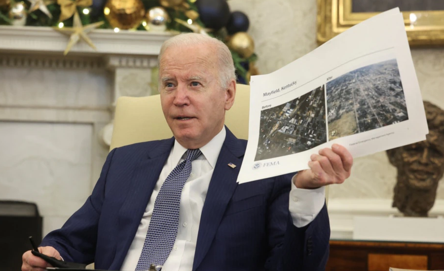 Joe Biden viaja a Kentucky para evaluar daños de tornados
