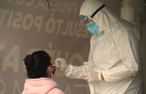 México confirma primer caso de la variante ómicron
