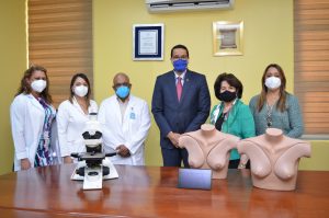 Fundación entrega equipos médicos a Maternidad de la Altagracia
